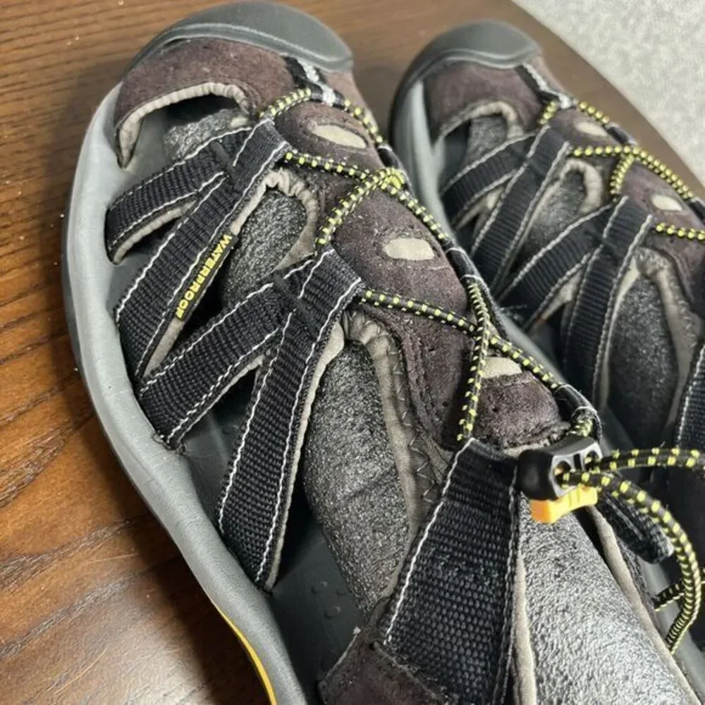 Keen Newport Sandals Men's 11 Black‎ Waterproof Comfort Sport Hiking Fisherman